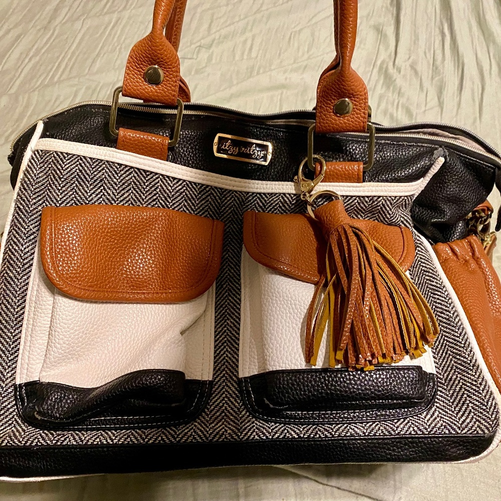 Itzy Ritzy Coffee & Cream Diaper Bag